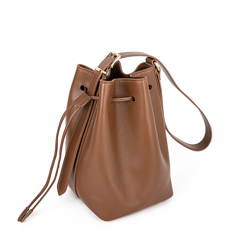 Bucket bag for women 2024 autumn and winter new high-end niche genuine cowhide crossbody commuter shoulder bag