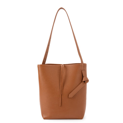 Brown bucket bag for women, high-end large-capacity, autumn and winter first-layer genuine cowhide commuter bag