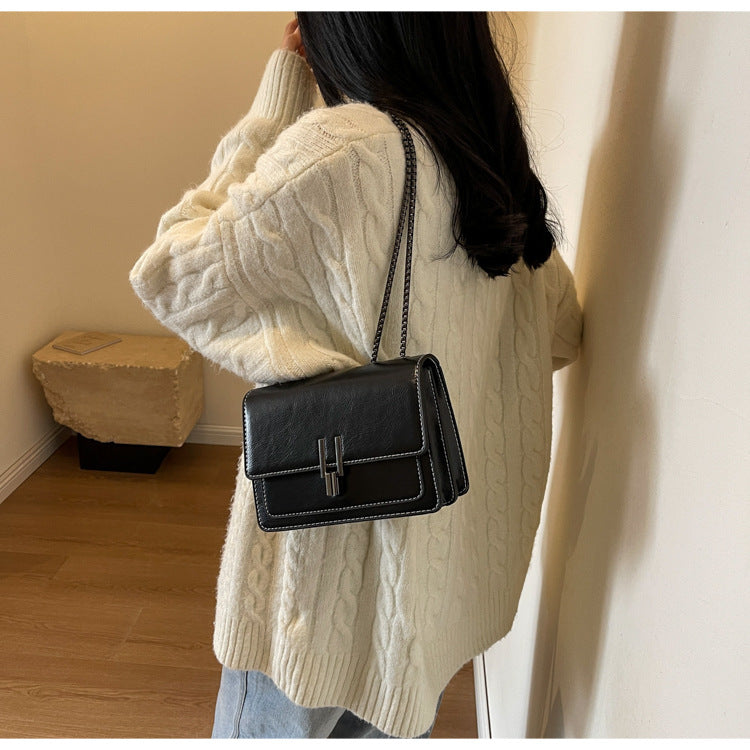 Simple retro small bag women's bag 2025 new chain small square bag versatile shoulder messenger bag