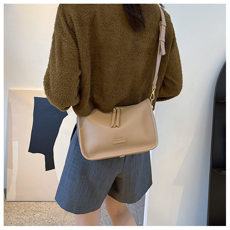 2025 new niche design casual shoulder underarm bag high-end versatile crossbody bag