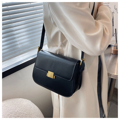 2025 new high-end shoulder and crossbody bag, popular small square bag