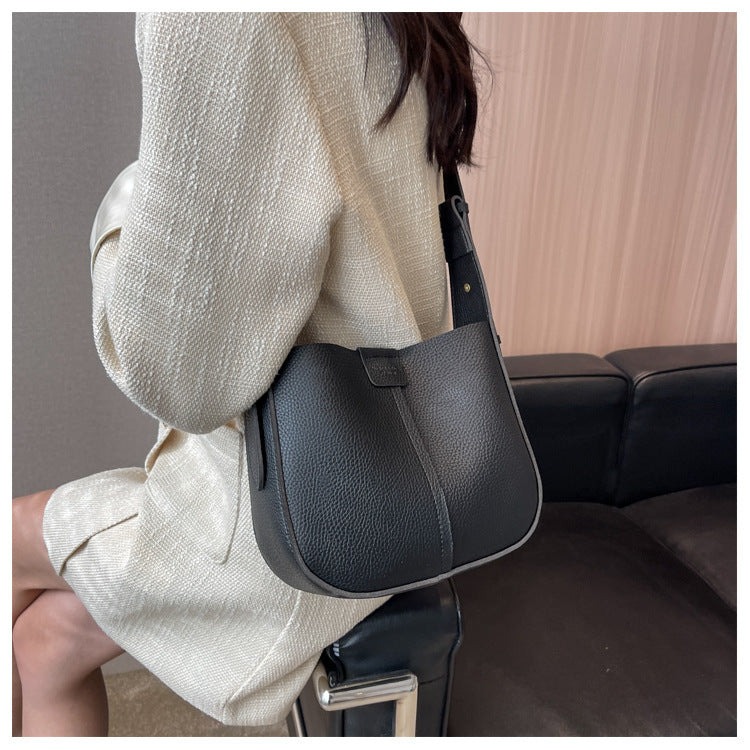 High-quality simple crossbody bag for ladies, versatile 2025 new spring and summer niche French shoulder bag