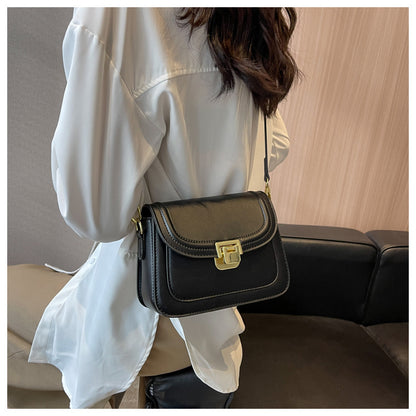 Western retro bag for women 2023 popular new style trendy online celebrity shoulder bag versatile ins crossbody small square bag