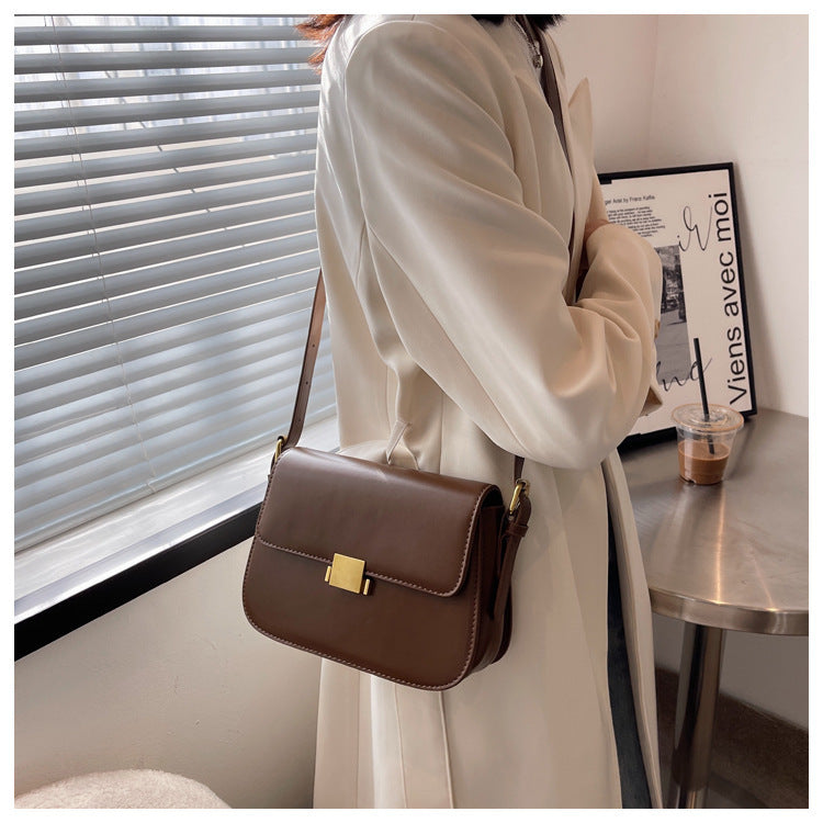 2025 new high-end shoulder and crossbody bag, popular small square bag