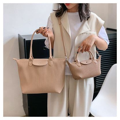 Pleated large capacity tote bag 2025 popular commuter handbag fashionable versatile shoulder large bag