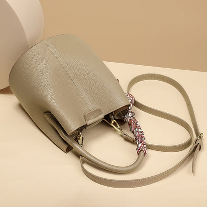 Bucket bag large capacity crossbody bag 2025 new women's bag fashionable handbag shoulder bag